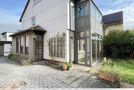 Haus Nürnberg Falkenheim - 7 Zimmer, 136 m&sup2;, 538.000&euro; | Angebot:25699368