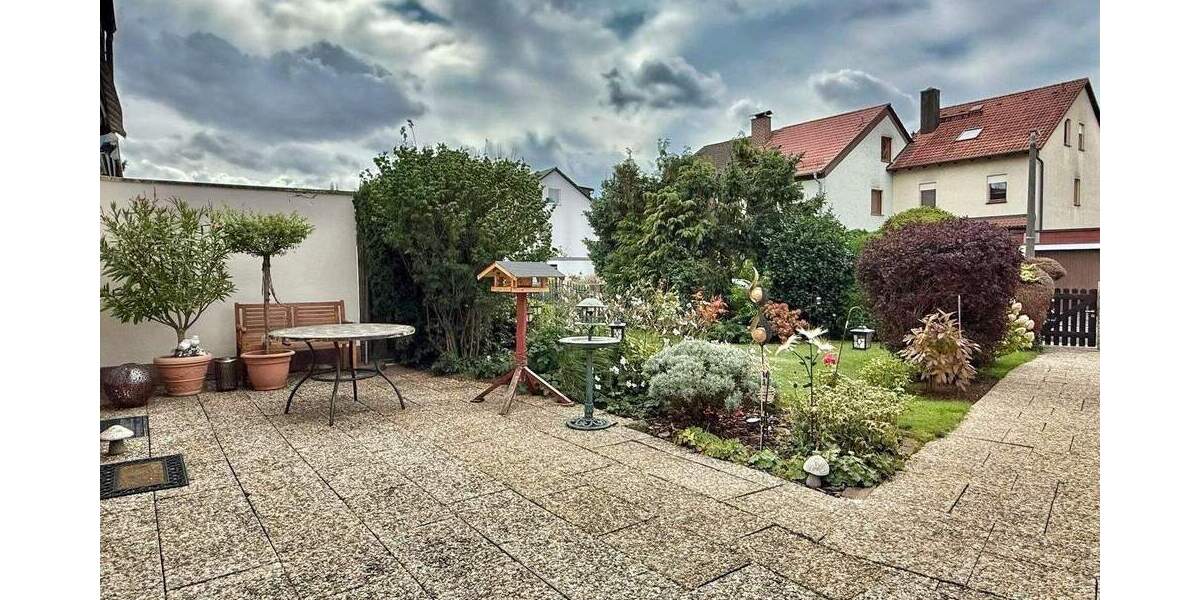 Doppelhaushälfte Zirndorf Weiherhof - 4 Zimmer, 93 m&sup2;, 459.000&euro; | Angebot:25797924