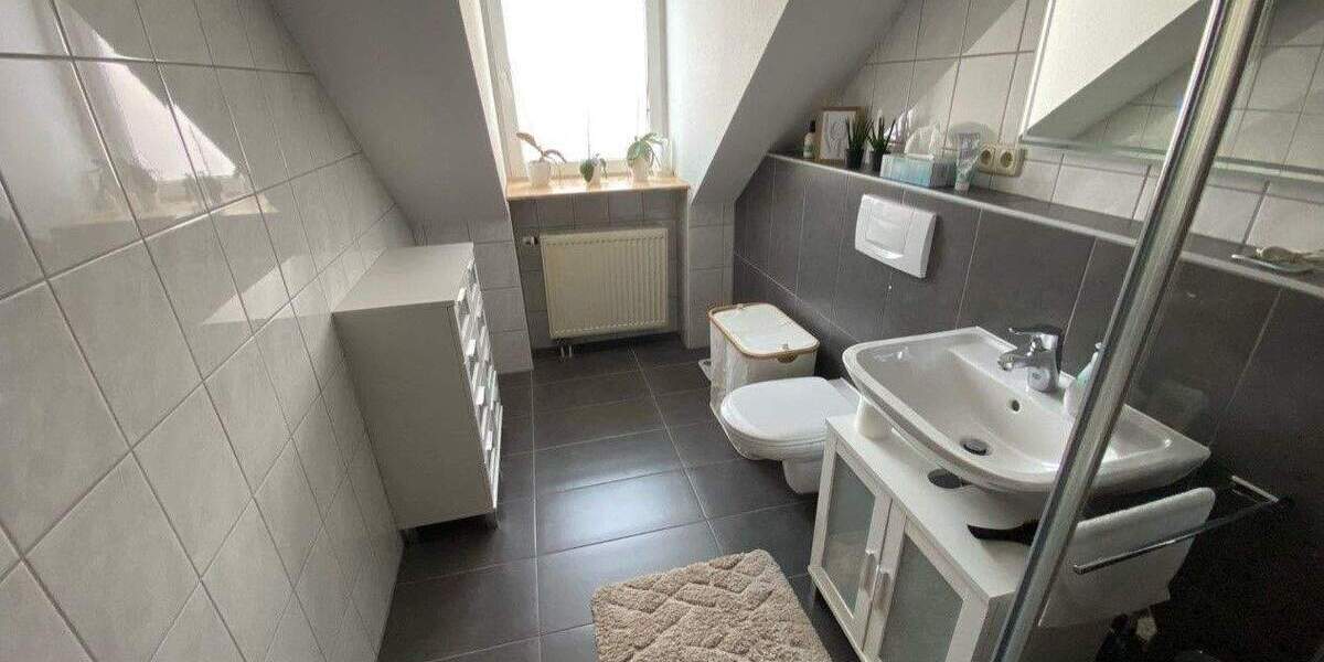 Etagenwohnung Adelsdorf - 2 Zimmer, 54 m&sup2;, 291.000&euro; | Angebot:25741962