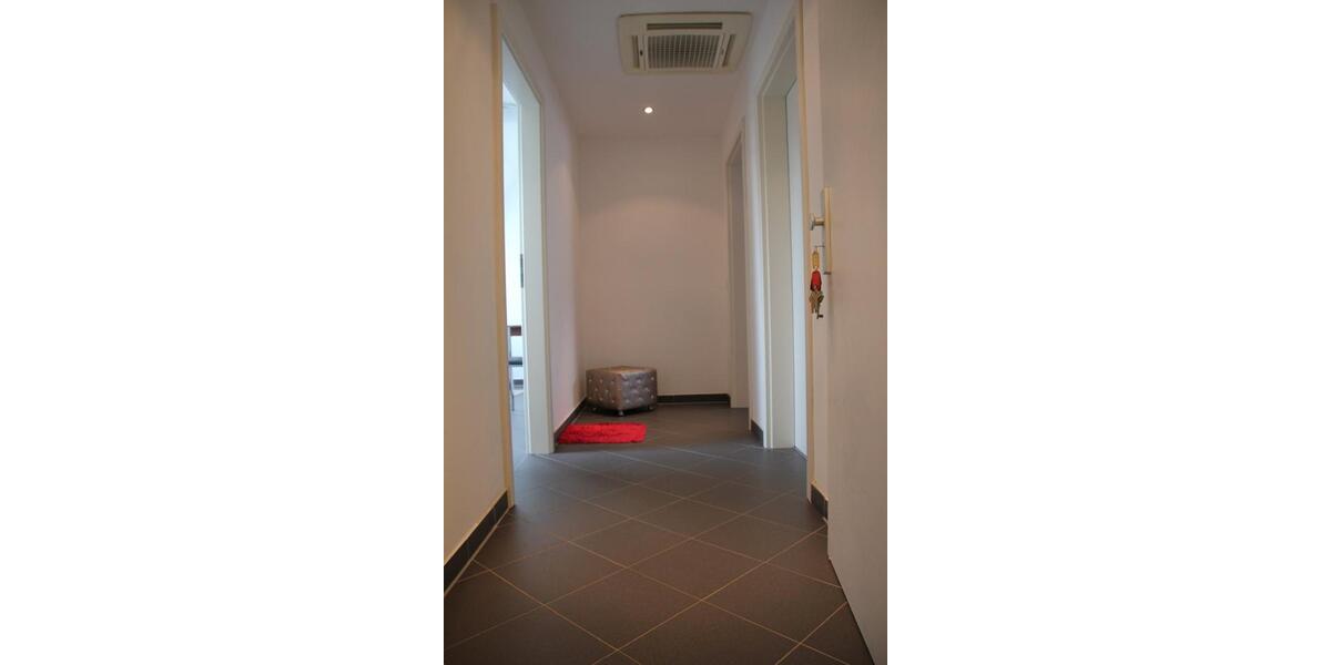 Dachgeschoßwohnung Erlangen Am Anger - 1 Zimmer, 25 m&sup2;, 470&euro; | Angebot:27580648
