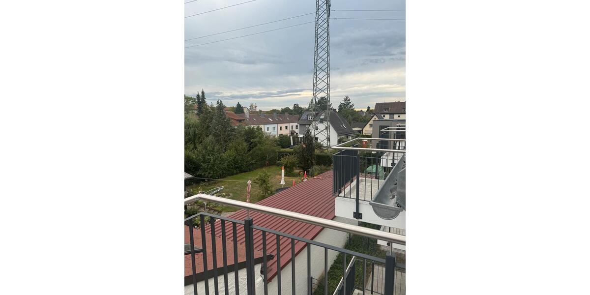 Dachgeschoßwohnung Erlangen Bruck - 1 Zimmer, 20 m&sup2;, 585&euro; | Angebot:27585200