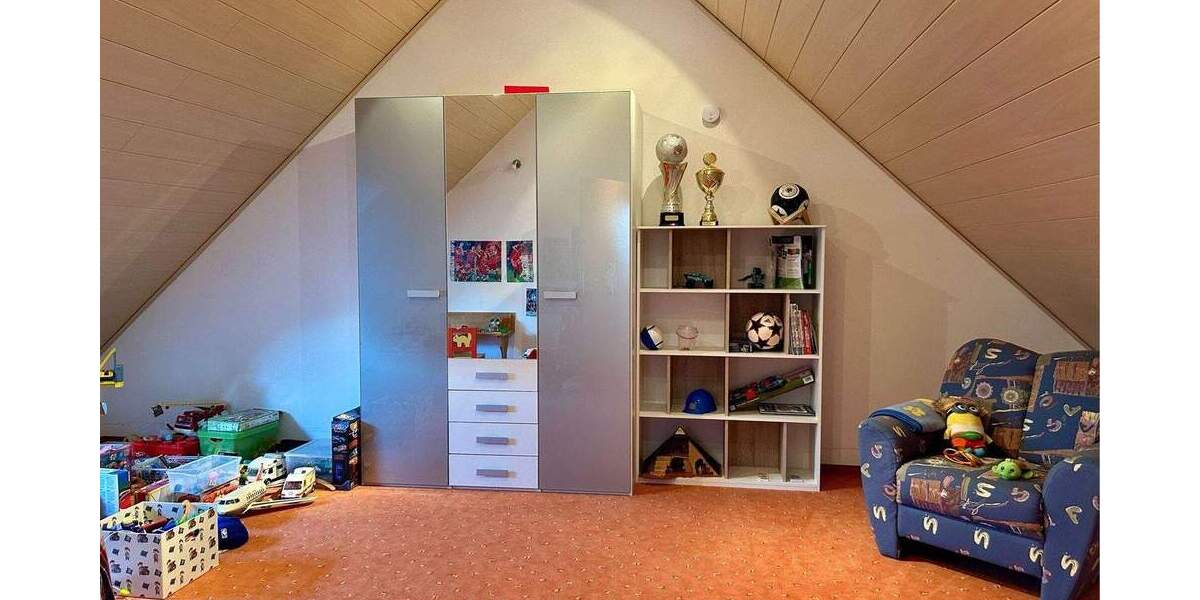 Einfamilienhaus Höchstadt - 7 Zimmer, 160 m&sup2;, 689.000&euro; | Angebot:25671221