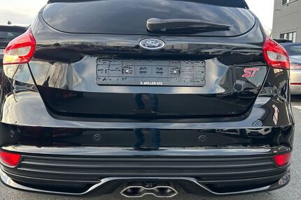 Ford Focus 182.545 km 8.950 &euro; Fürth 90763