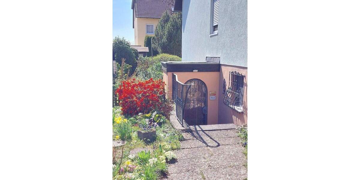 Mehrfamilienhaus, Wohnhaus Cadolzburg - 9 Zimmer, 245 m&sup2;, 655.000&euro; | Angebot:25654284