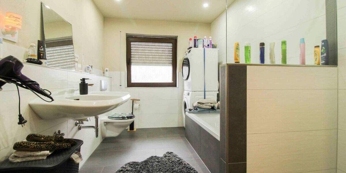 Mehrfamilienhaus, Wohnhaus Lonnerstadt - 1 Zimmer, 320 m&sup2;, 598.000&euro; | Angebot:25985056