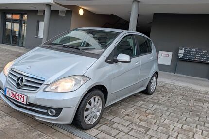 Mercedes-Benz A 180 180.000 km 1.800 &euro; Nürnberg 90439