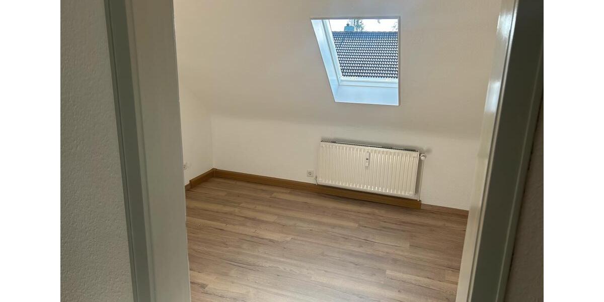 Dachgeschoßwohnung Schwarzenbruck - 3 Zimmer, 64 m&sup2;, 450&euro; | Angebot:26580908