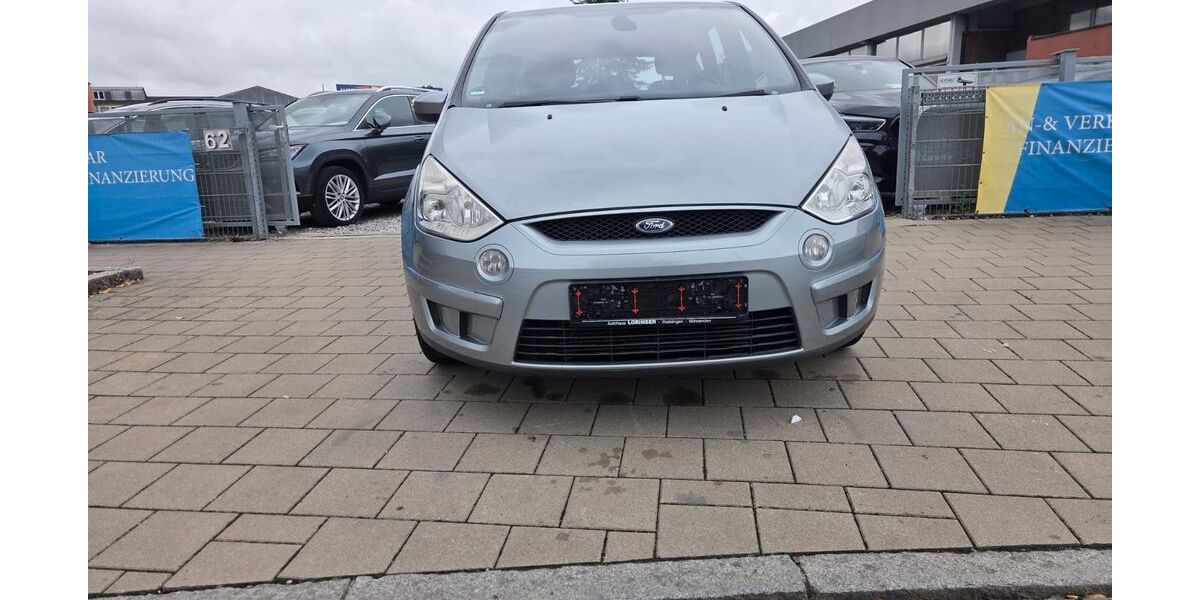 Ford S-Max 239.142 km 4.999 &euro; Fürth 90763