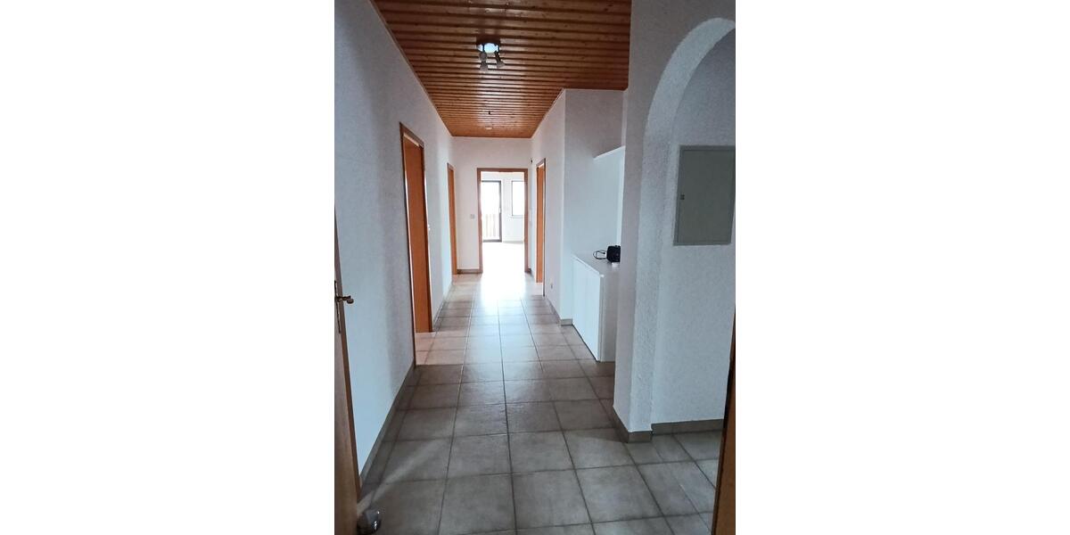 Etagenwohnung Igensdorf - 5 Zimmer, 135 m&sup2;, 1.190&euro; | Angebot:26612657