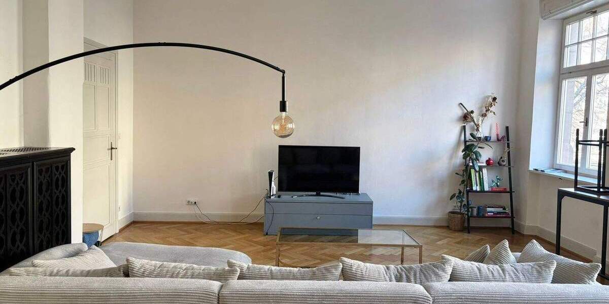 Etagenwohnung Nürnberg St Johannis - 8 Zimmer, 250 m&sup2;, 2.700&euro; | Angebot:25668721