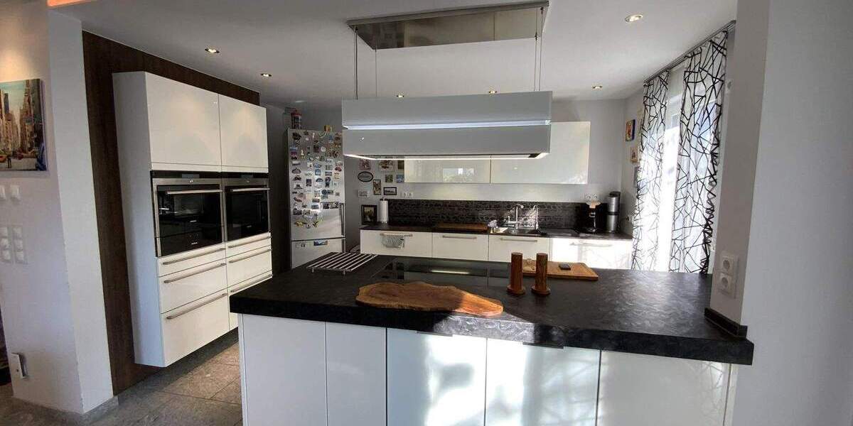 Etagenwohnung Forchheim - 4 Zimmer, 140 m&sup2;, 645.000&euro; | Angebot:25692184