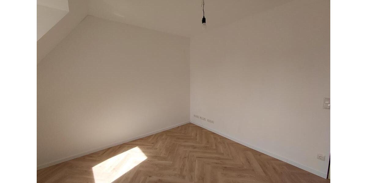 Dachgeschoßwohnung Nürnberg Altstadt, St. Lorenz - 1 Zimmer, 39 m&sup2;, 490&euro; | Angebot:25975834