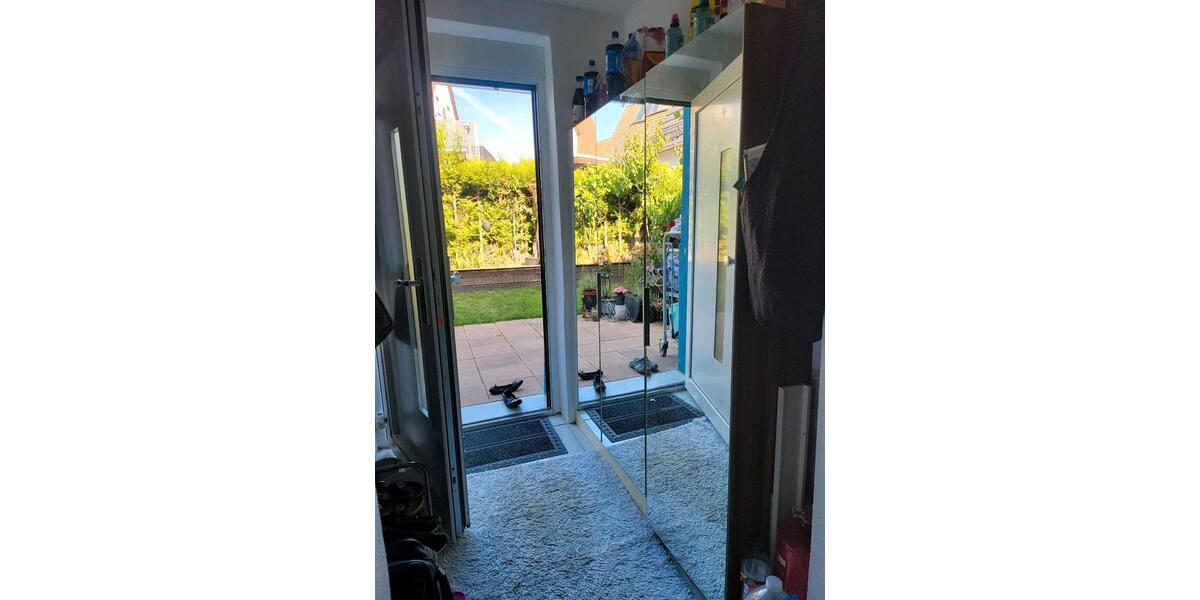 Doppelhaushälfte Lauf an der Pegnitz - 4 Zimmer, 120 m&sup2;, 2.200&euro; | Angebot:24820192