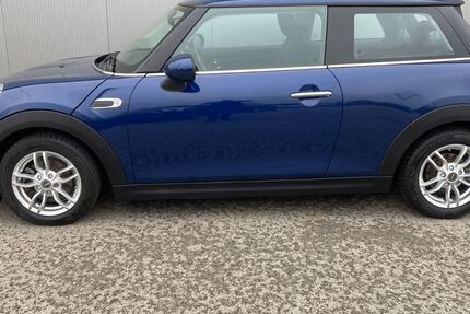 Mini ONE 85.000 km 8.900 &euro; Baiersdorf 91083