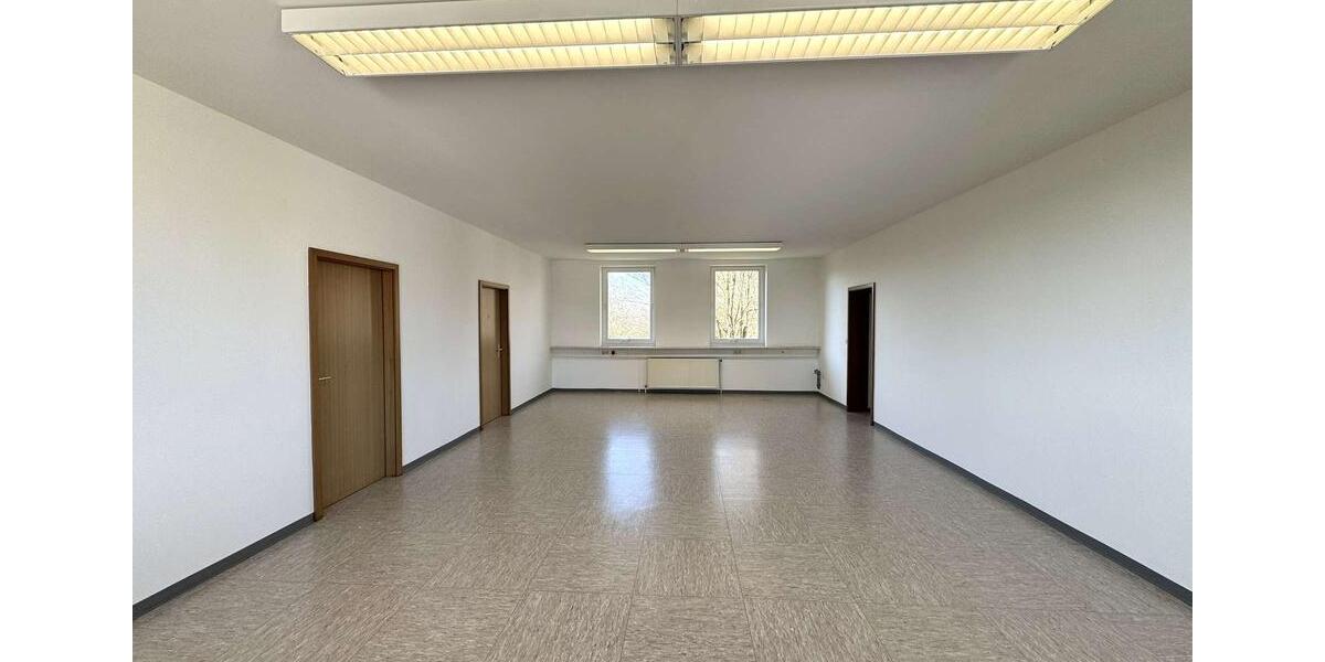 Gewerbeobjekt Fürth Bislohe - 1.800&euro; | Angebot:21456301