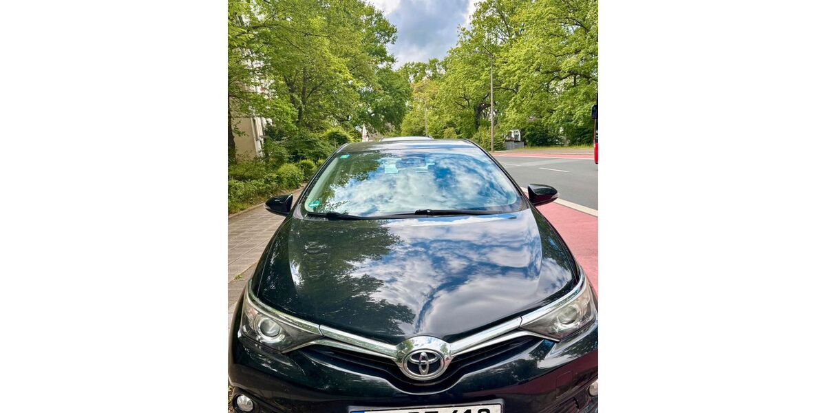 Toyota Auris 164.195 km 7.900 &euro; Nürnberg 90491