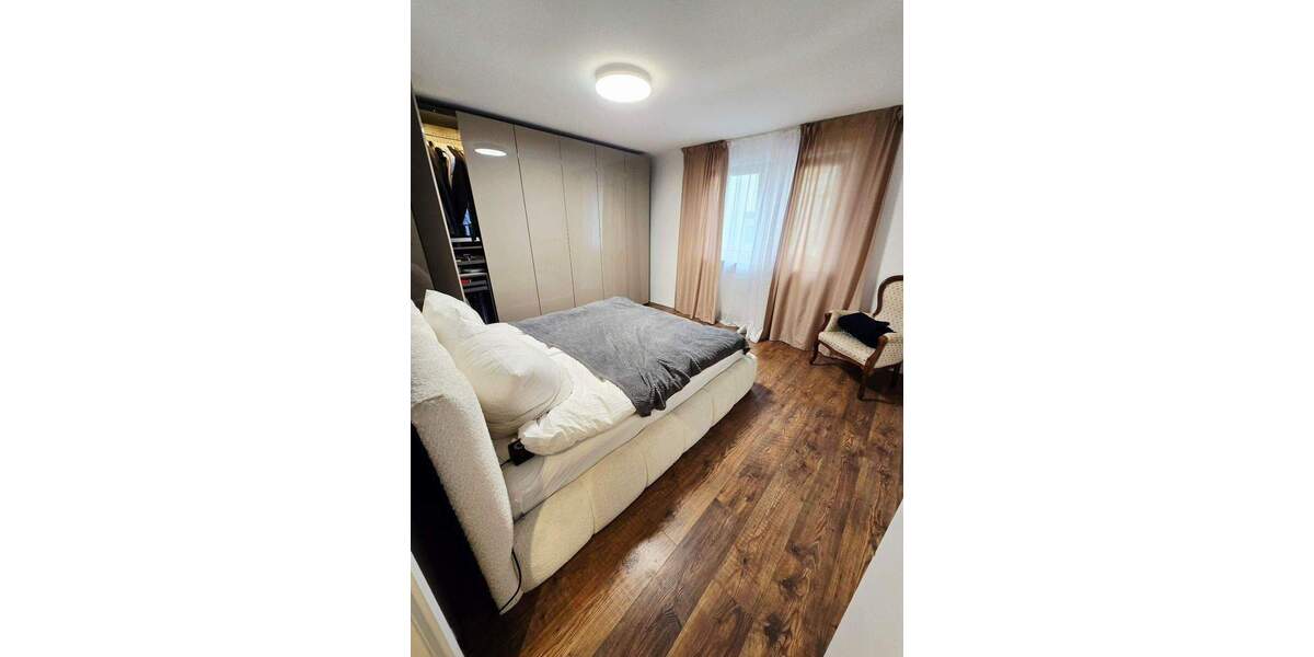 Etagenwohnung Nürnberg Glockenhof - 4 Zimmer, 101 m&sup2;, 335.000&euro; | Angebot:25665172