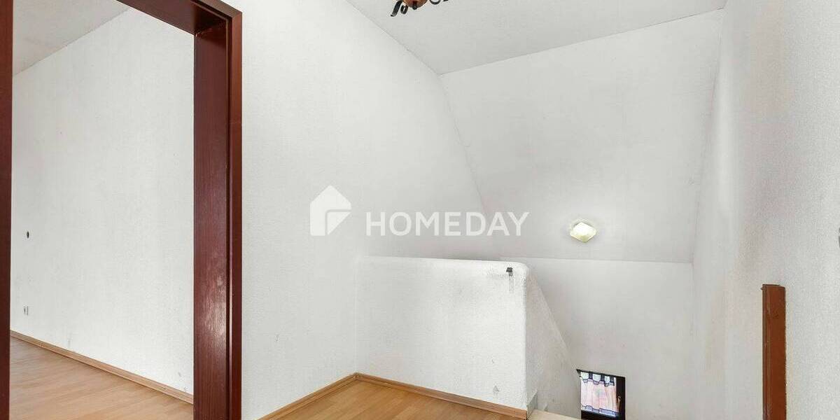 Einfamilienhaus Neunkirchen a. Brand Neunkirchen - 8 Zimmer, 211 m&sup2;, 595.000&euro; | Angebot:25738059