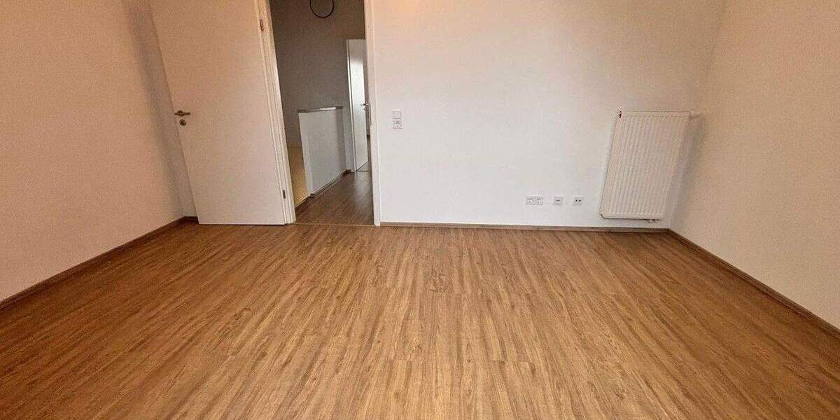 Reihenmittelhaus Erlangen Eltersdorf - 5 Zimmer, 145 m&sup2;, 729.000&euro; | Angebot:25865533
