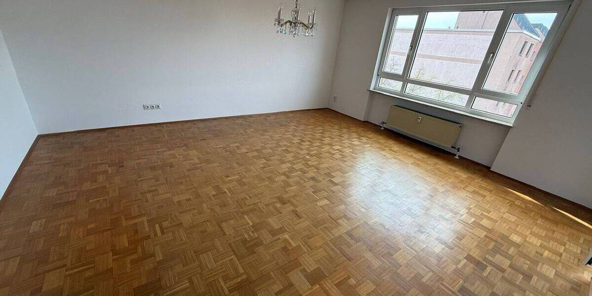 Etagenwohnung Nürnberg Großreuth b Schweinau - 3 Zimmer, 83 m&sup2;, 1.100&euro; | Angebot:25971192