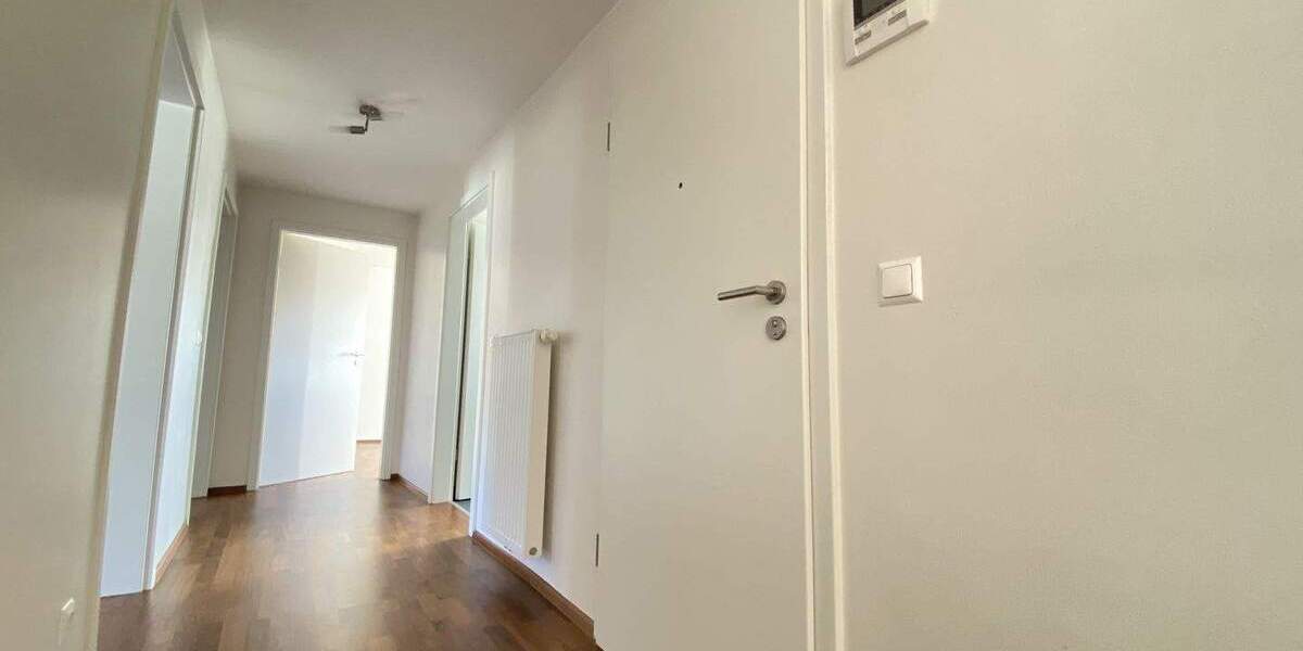 Etagenwohnung Zirndorf - 4 Zimmer, 120 m&sup2;, 399.000&euro; | Angebot:25671026