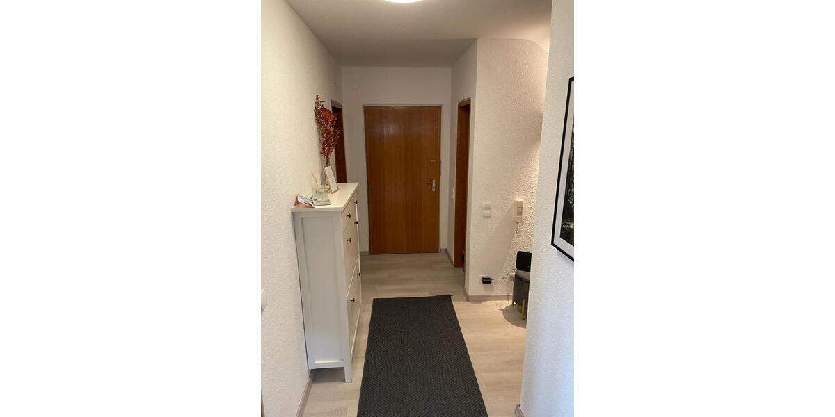 Dachgeschoßwohnung Buckenhof - 2 Zimmer, 60 m&sup2;, 1.000&euro; | Angebot:26549894