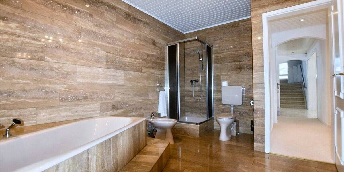 Einfamilienhaus Heilsbronn Weiterndorf - 8 Zimmer, 420 m&sup2;, 798.000&euro; | Angebot:25679029