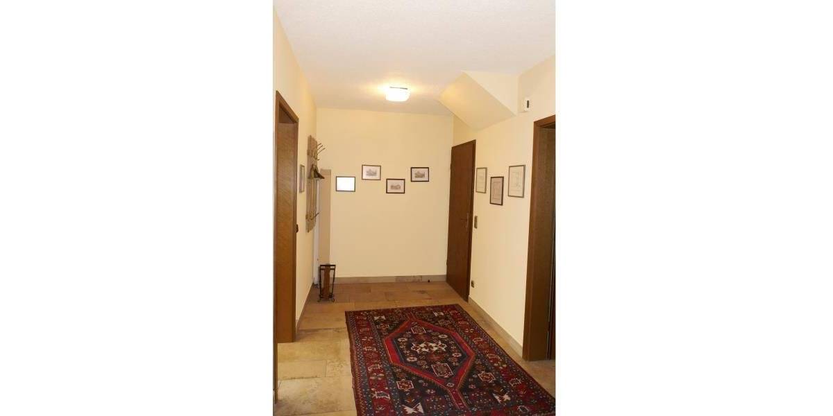 Gewerbeobjekt Schnaittach - 3 Zimmer, 100 m&sup2;, 800&euro; | Angebot:25683951