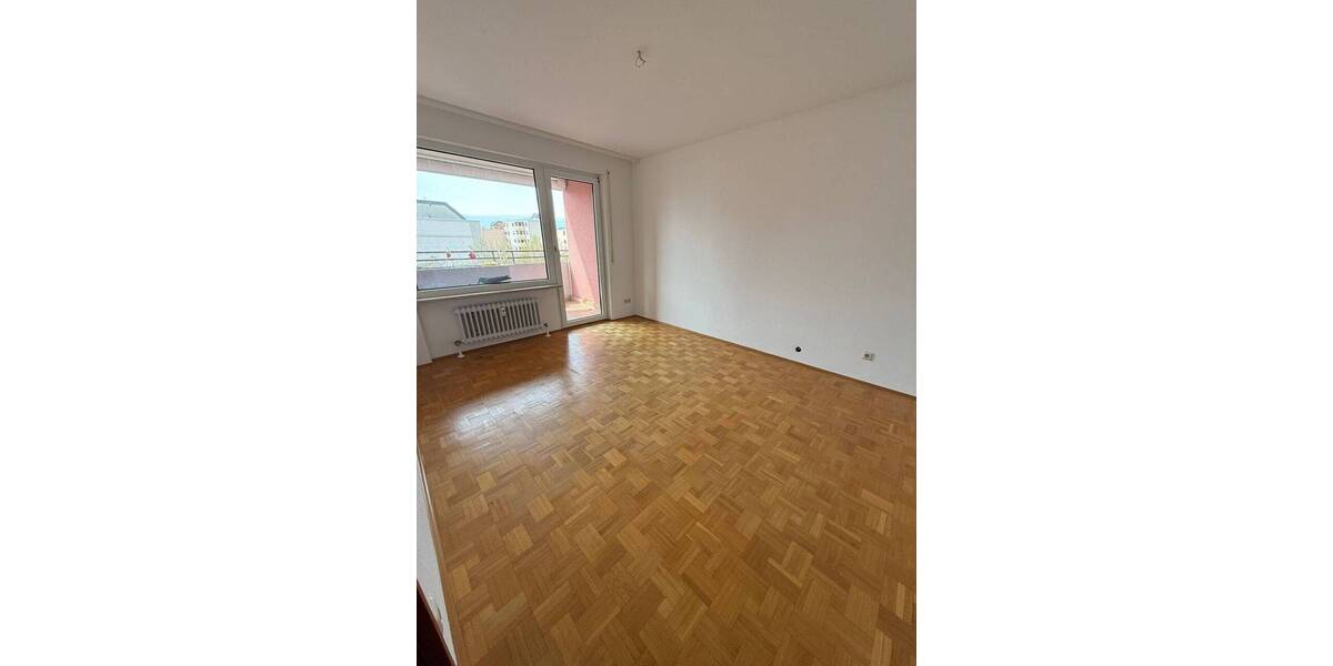 Etagenwohnung Nürnberg Großreuth b Schweinau - 3 Zimmer, 83 m&sup2;, 1.100&euro; | Angebot:25971192