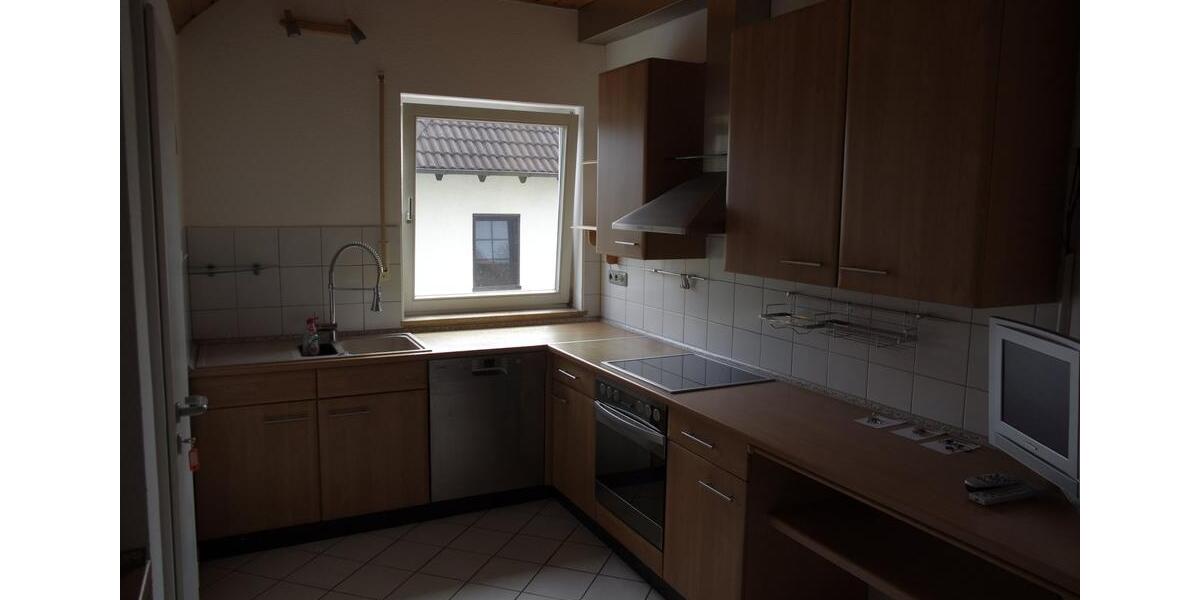 Dachgeschoßwohnung Weisendorf - 3 Zimmer, 95 m&sup2;, 900&euro; | Angebot:25268765