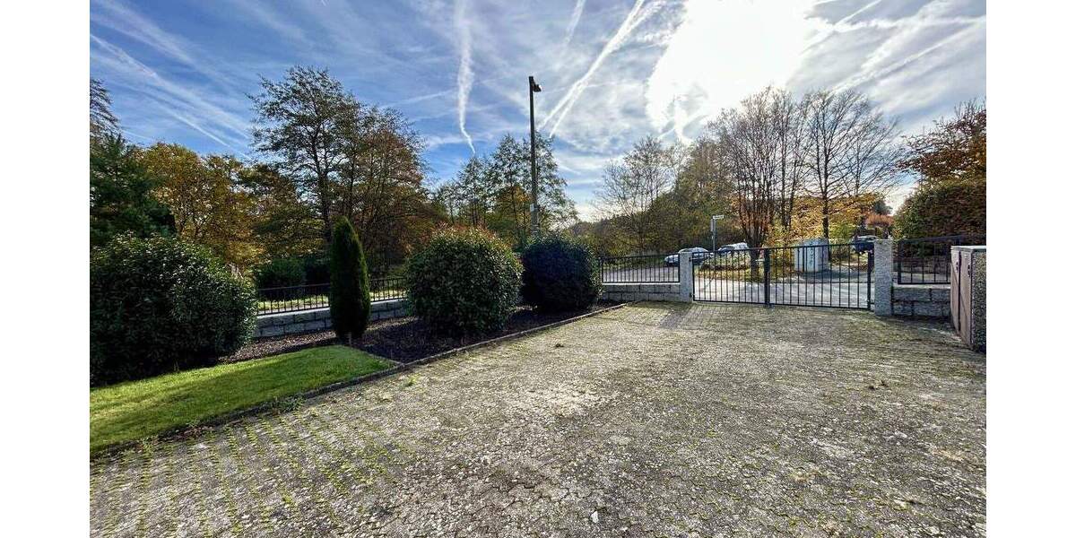 Mehrfamilienhaus, Wohnhaus Adelsdorf/Neuhaus Neuhaus - 6 Zimmer, 179 m&sup2;, 569.000&euro; | Angebot:25701568