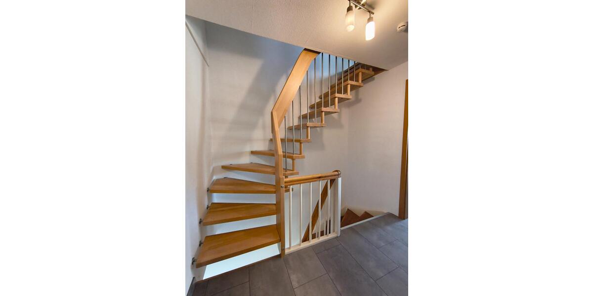 Reihenhaus Schwabach - 4 Zimmer, 95 m&sup2;, 420.000&euro; | Angebot:25634954