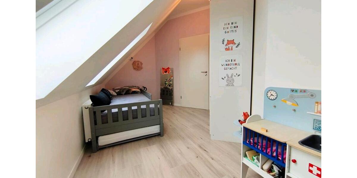 Dachgeschoßwohnung Aurachtal - 3.5 Zimmer, 73 m&sup2;, 900&euro; | Angebot:25289075