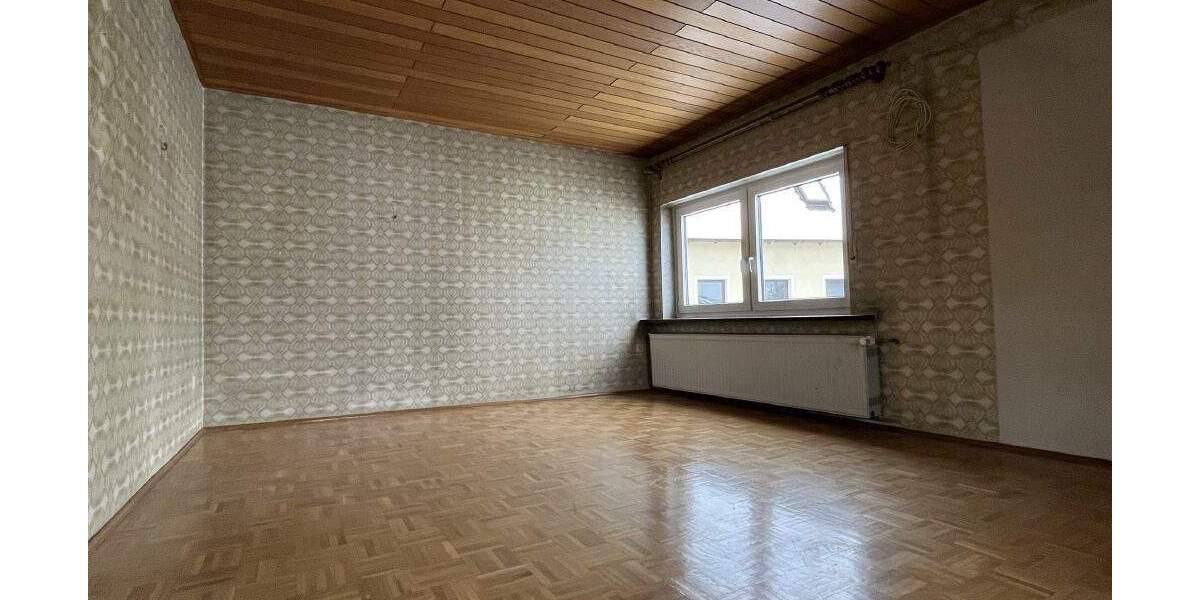 Einfamilienhaus Burgthann - 7 Zimmer, 143 m&sup2;, 319.000&euro; | Angebot:25667536