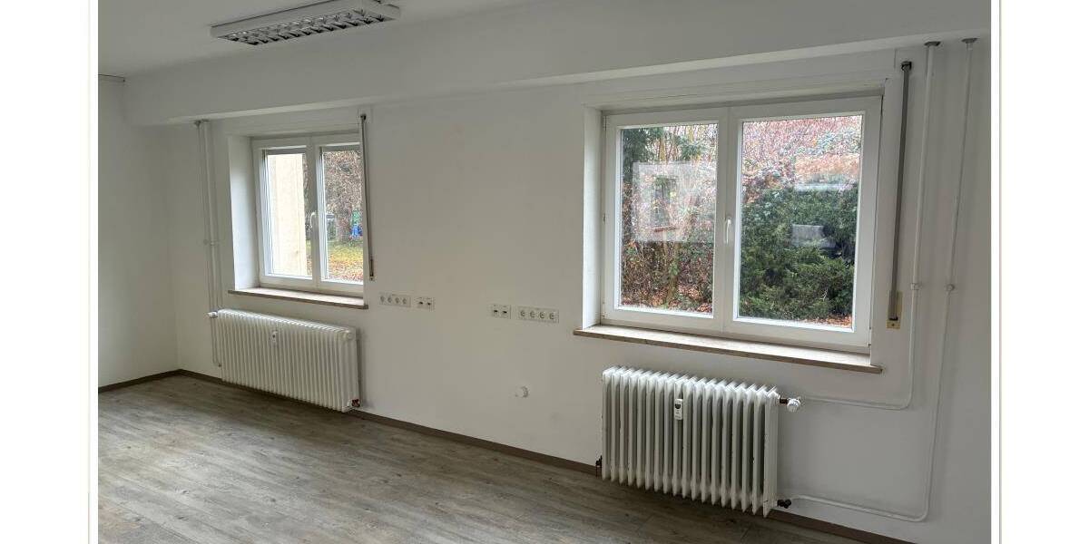 Gewerbeobjekt Schwabach - 2 Zimmer, 30 m&sup2;, 360&euro; | Angebot:25996366