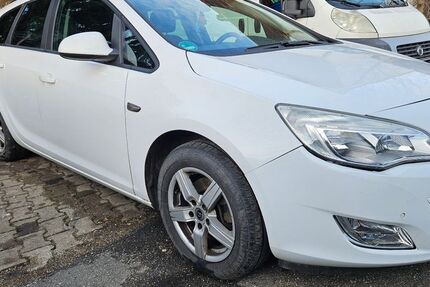 Opel Astra 272.340 km 1.190 &euro; Nürnberg 90431