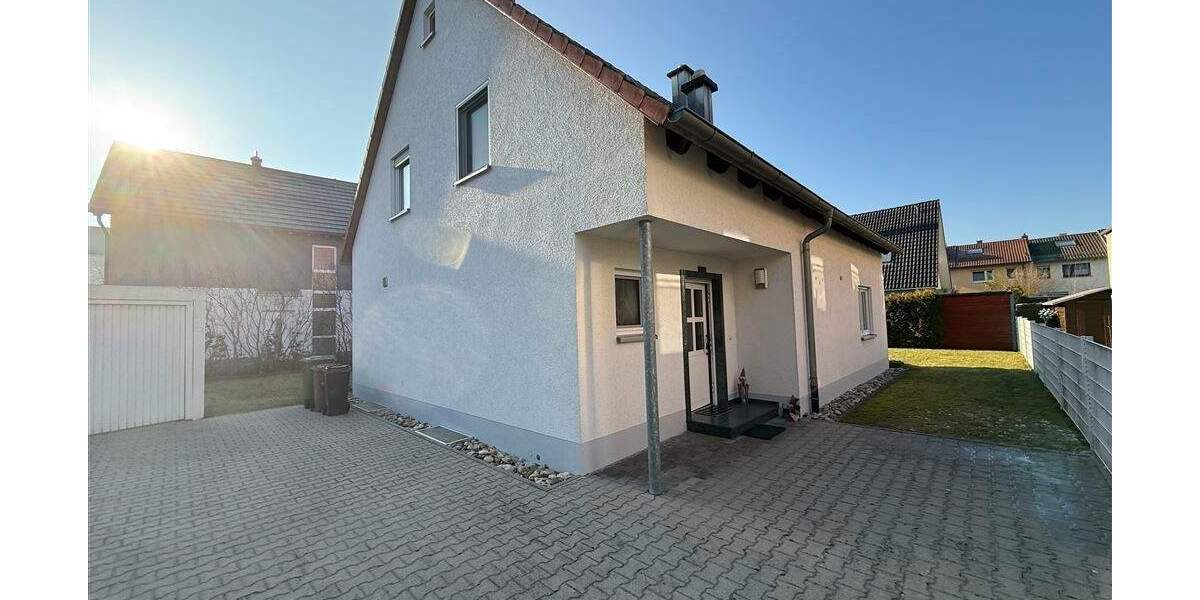 Einfamilienhaus Schwaig b. Nürnberg Schwaig - 6 Zimmer, 160 m&sup2;, 869.000&euro; | Angebot:25689607