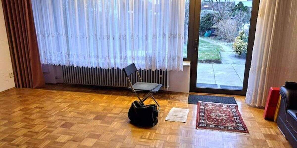 Reihenmittelhaus Nürnberg Weiherhaus - 5 Zimmer, 146 m&sup2;, 470.000&euro; | Angebot:25735708