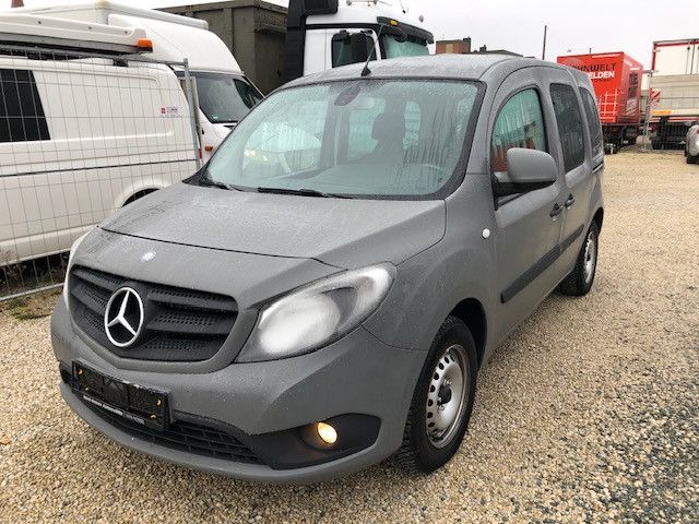 Mercedes-Benz Citan 141.000 km 9.900 &euro; Nürnberg 90431