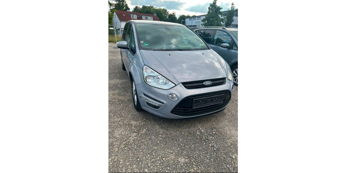 Ford S-Max 223.840 km 4.900 &euro; Fürth 90768