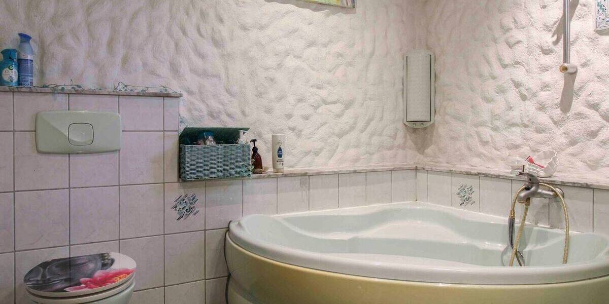 Mehrfamilienhaus, Wohnhaus Fürth Unterfarrnbach - 7 Zimmer, 230 m&sup2;, 528.000&euro; | Angebot:26055211