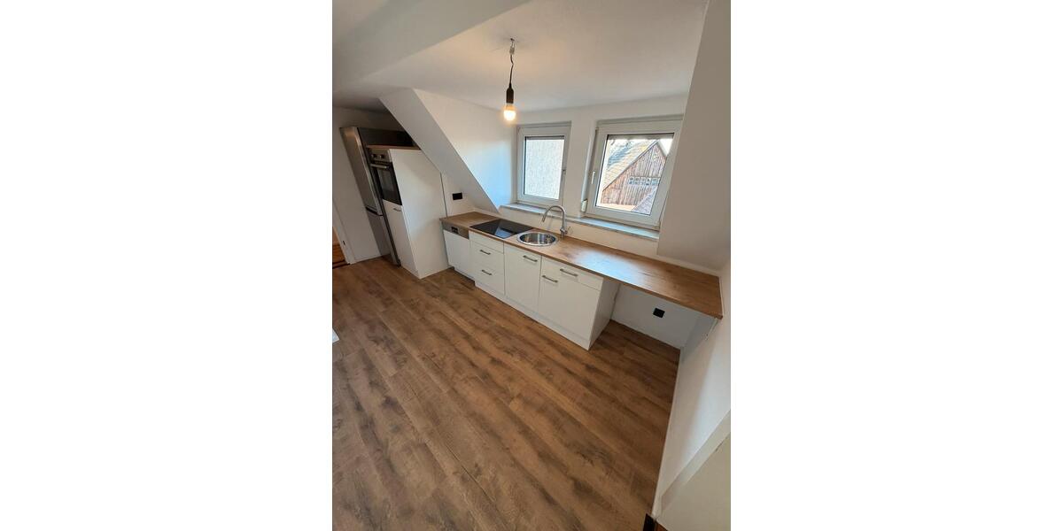 Dachgeschoßwohnung Windsbach - 2 Zimmer, 61 m&sup2;, 850&euro; | Angebot:25947998