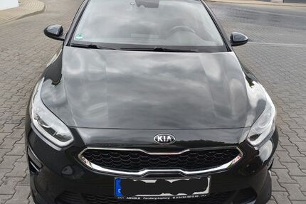 Kia ceed / Ceed 71.000 km 15.900 &euro; Stein 90547