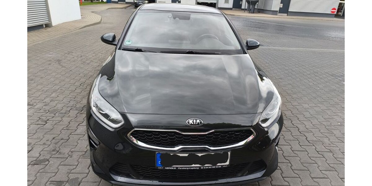 Kia ceed / Ceed 71.000 km 15.900 &euro; Stein 90547