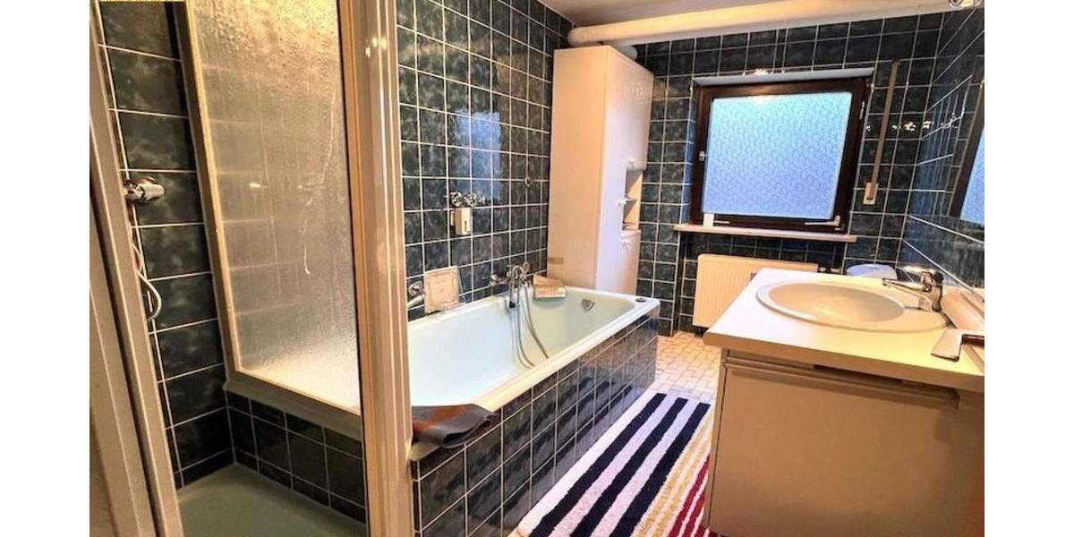Etagenwohnung Pyrbaum - 4 Zimmer, 111 m&sup2;, 329.000&euro; | Angebot:25662843
