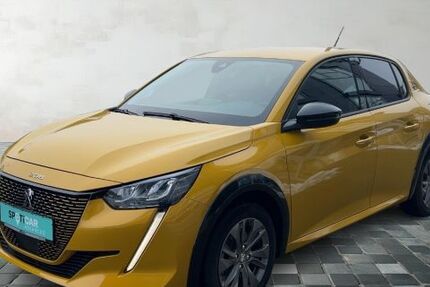 Peugeot 208 18.000 km 18.870 &euro; Nürnberg OT Schweinau 90439
