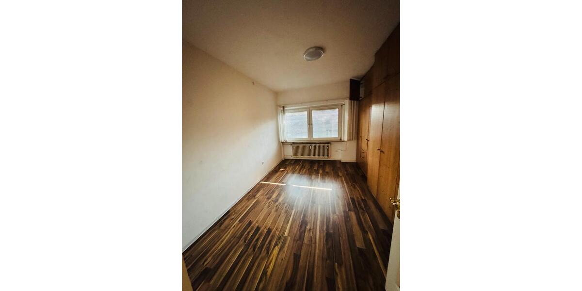 Etagenwohnung Neustadt an der Aisch - 3 Zimmer, 105 m&sup2;, 899&euro; | Angebot:25807270