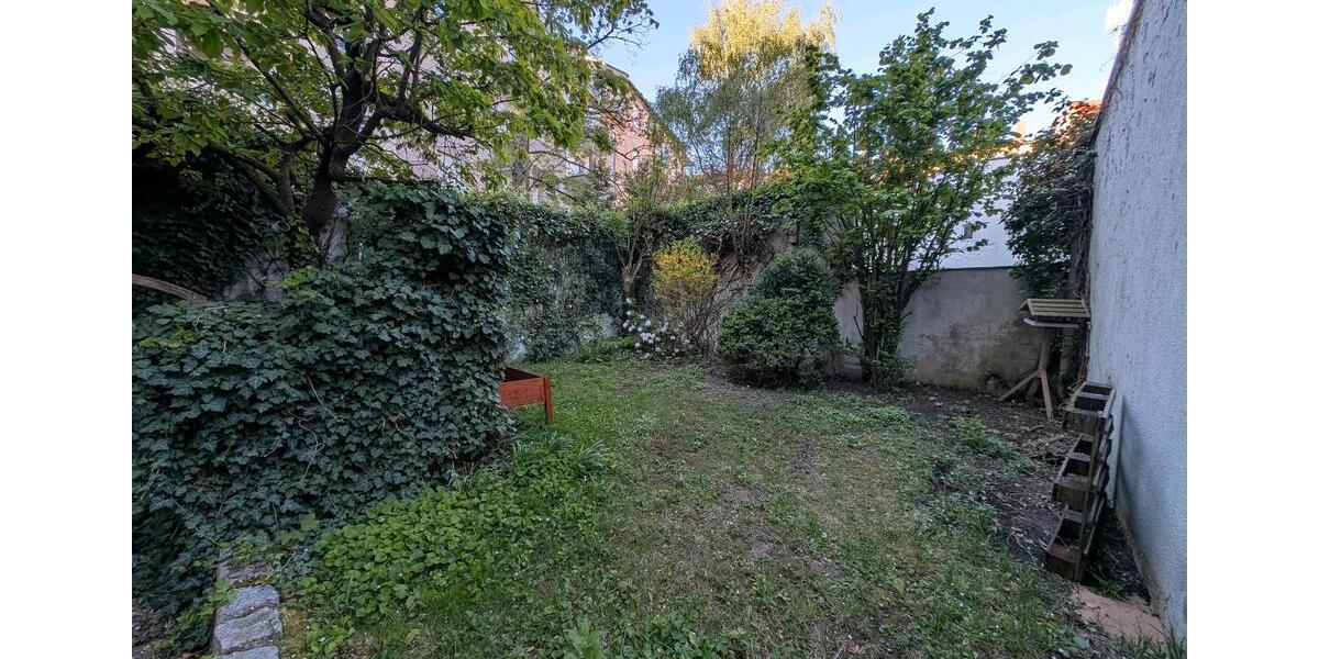 Dachgeschoßwohnung Nürnberg Hasenbuck - 3 Zimmer, 102 m&sup2;, 385.000&euro; | Angebot:26355393