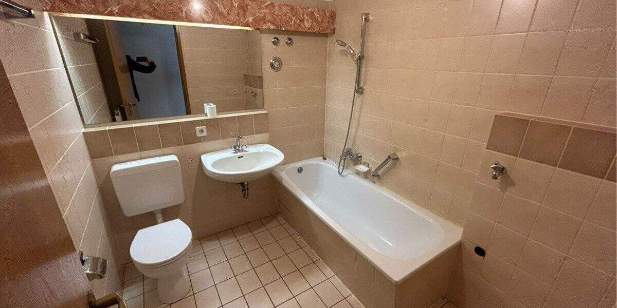 Etagenwohnung Erlangen Innenstadt - 2 Zimmer, 60 m&sup2;, 269.000&euro; | Angebot:25909853