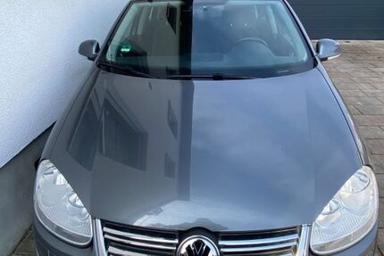 VW Golf 106.000 km 2.899 &euro; Herzogenaurach 91074